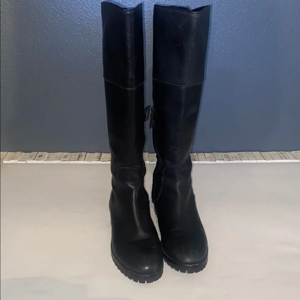 Cole Haan with Nike Air sole Black Leather Boots, Size 7 B waterproof